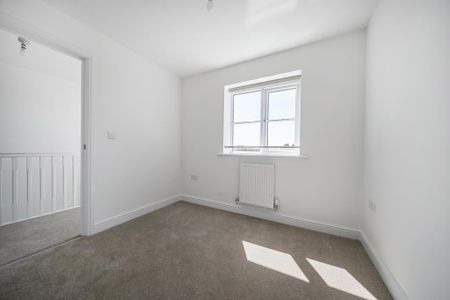 3 bedroom terraced house to rent - Photo 2