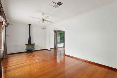 5 Newton Avenue, Bell Post Hill - Photo 2
