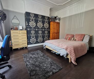 Room in a Shared House, Willowdale Road, L18 - Photo 6