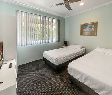 24/19-21 Poinciana Street, Holloways Beach QLD 4878 - Photo 6