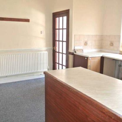 2 bedroom property to rent in Blackpool - Photo 1