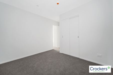 Modern Parkside Living in Central Te Atatū South – Brand-New Apartment - Photo 4
