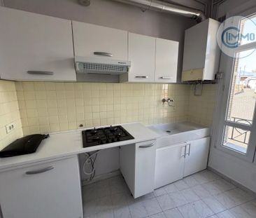 Location Appartement 2 pièces 41m² NICE 06000 - Photo 3
