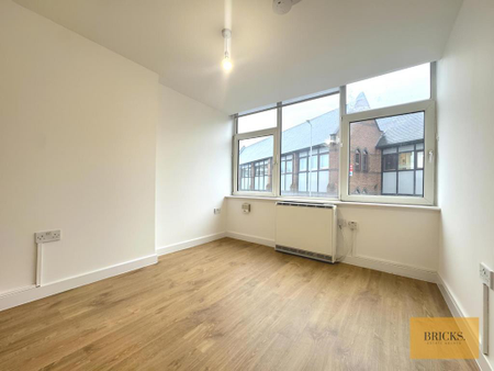 1 bedroom flat to rent - Photo 2