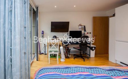 Studio flat to rent in Keymer Place, Canary Gateway, E14 - Photo 5