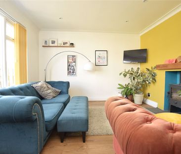 274, Broadway, Horsforth, Leeds, West Yorkshire, LS18 4EX - Photo 1