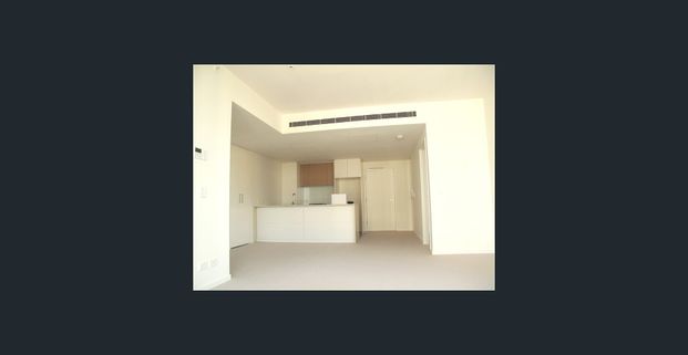 NEARLY NEW LUXURIOUS TWO BEDROOM APARTMENT | MACQUARIE CENTRAL - Photo 1