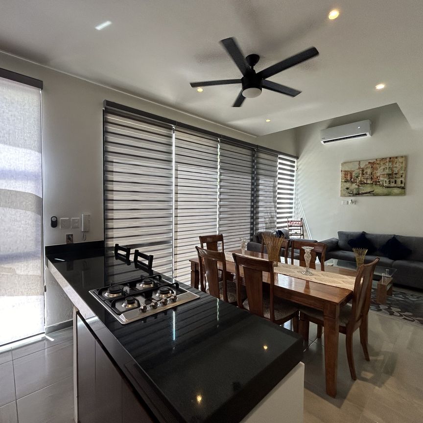 Townhouse amueblado, con roof, en privada. - Photo 1