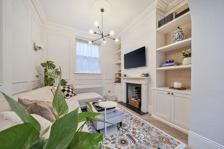 2 bedroom terraced house to rent - Photo 2