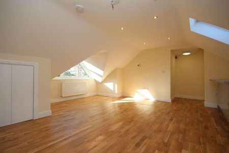 Hardwick Close Maidenhead Berkshire, SL6 - Photo 2