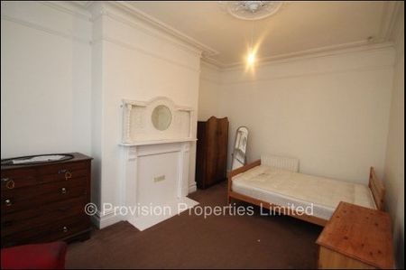 7 Bedroom near Leeds University - Photo 5