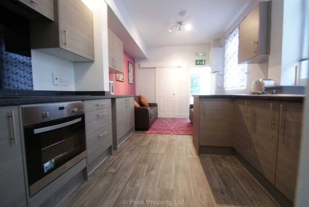 Westborough Road, Westcliff On Sea - Photo 1