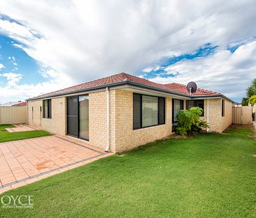 66 Gateway Boulevard, CANNING VALE WA 6155 - Photo 2