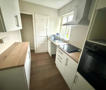 New Hey Road, Wirral - Photo 4