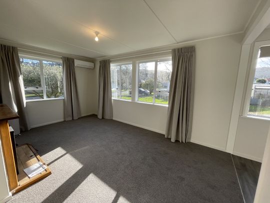 Sunny home in Taita - Photo 1