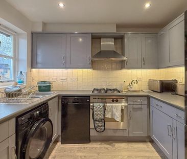 Coopers Court, Hertford - Photo 4