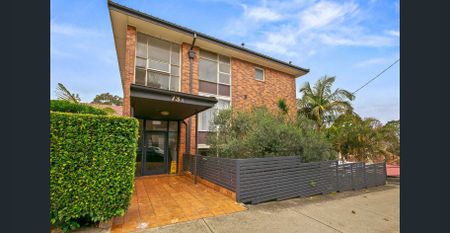 MODERN 1 BEDROOM APARTMENT NEAR THE HEART OF CREMORNE - Photo 5