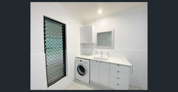 FURNISHED COTTAGE - Photo 1