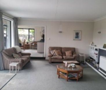 SHORT TERM RENTAL - Photo 3