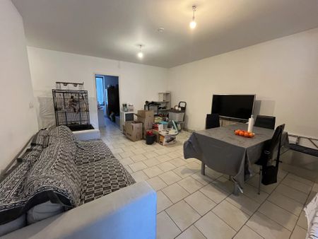 Location Appartement 4 pièces 71m² BOURG LES VALENCE 26500 - Photo 3
