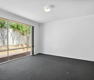 Modern 3 x 2 with Study and Lounge!! - Photo 5