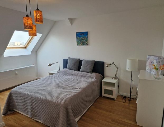 2-Zimmer-Dachgeschosswohnung mit Terrasse in Spandau - Foto 1