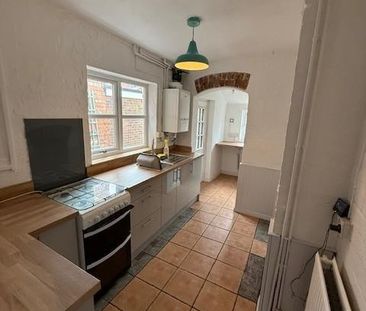2 bedroom terraced house to rent - Photo 5