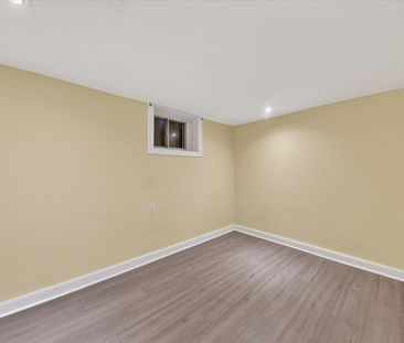 For Lease - 46 Stamford Square, Toronto, Ontario - Photo 6