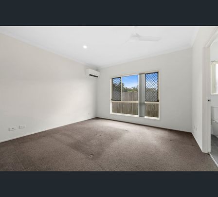 4 Comb Court, Everton Hills, Qld 4053 - Photo 1