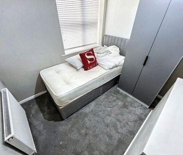 Romsey Road, Roseworth, Stockton-on-Tees, Durham, TS19 9DH - Photo 2