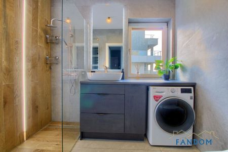 Najwyższy Standard w Centrum Miasta - APARTAMENT 65 m2 + GARAŻ - Zdjęcie 3