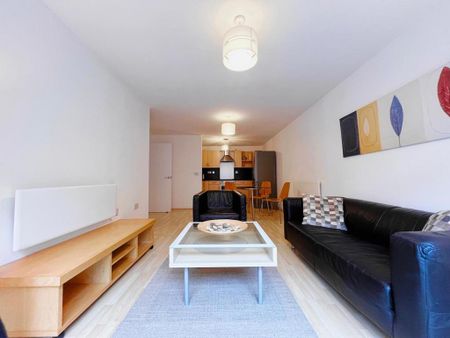 2 bedroom flat to rent - Photo 3