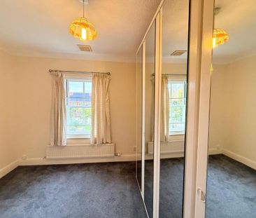 5 bedroom detached house to rent - Photo 4