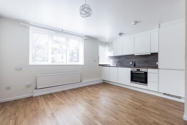 Ground floor flat to rent - Photo 1