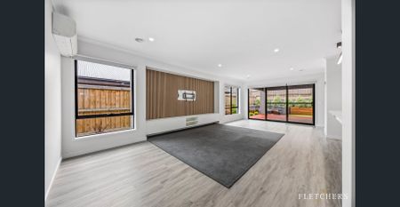 WHERE CONTEMPORARY ELEGANCE FEELS LIKE HOME - Photo 2