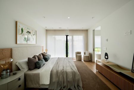 For Lease - 126 Sherwood Avenue, Toronto, Ontario - Photo 4