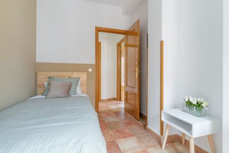 Comfortable room with balcony in Bellas Vistas - Photo 5