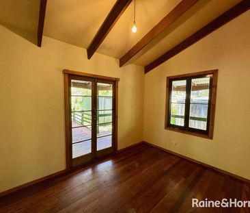 Timber Cottage on the edge of Geneva - Photo 5