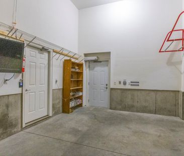 For Lease - 23 Brinton Drive, Peterborough, Ontario - Photo 2