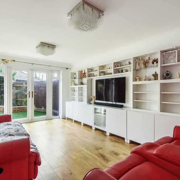 4 bedroom detached house to rent - Photo 1