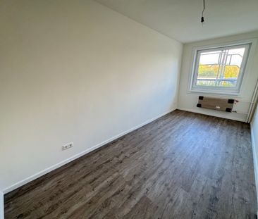 Geräumige 3 Zimmer Wohnung in zentraler Lage - Photo 1