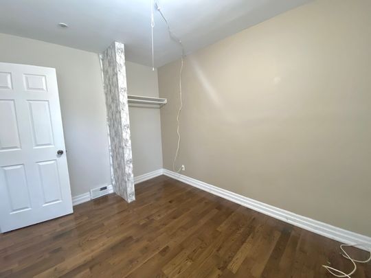 $500 / 1 br / 2 ba / 1BR Duplex in Hamilton - Photo 1