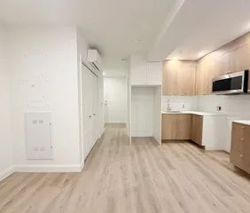 1 room apartment of 49m² in Quebec - Photo 2