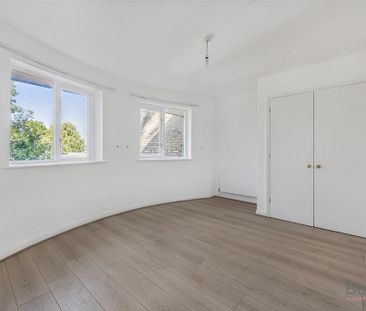 2 bedroom end of terrace house to rent - Photo 5