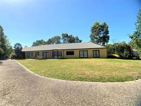 16 St Muir Drive, Warrandyte - Photo 4