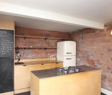3 bedroom terraced house to rent - Photo 5