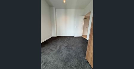 Luxury Living 21st floor - Photo 3