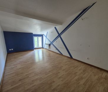 Location Appartement 1 pièce 30m² CASTELNAUDARY 11400 - Photo 2