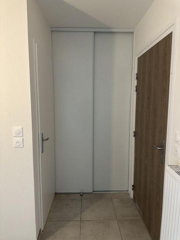 Location Appartement 1 pièce 30m² DIJON 21000 - Photo 3