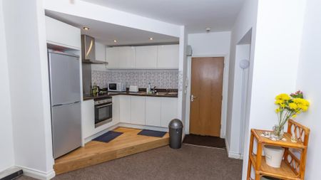 Studio to rent - Photo 3